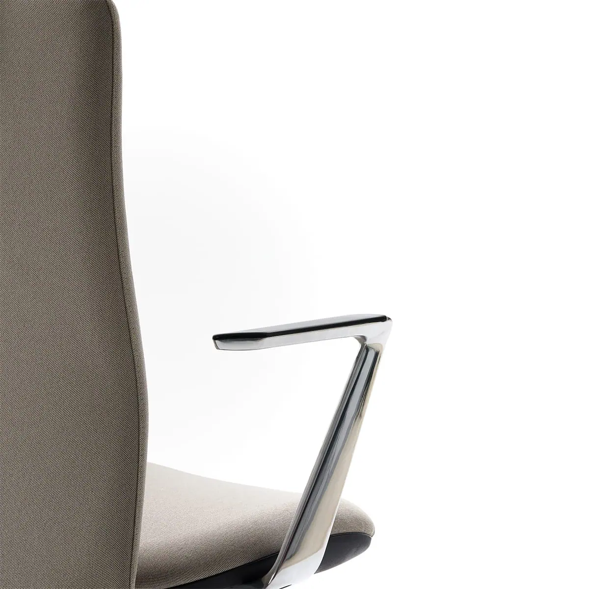 delaoliva-wing-office__executive_chairs-009