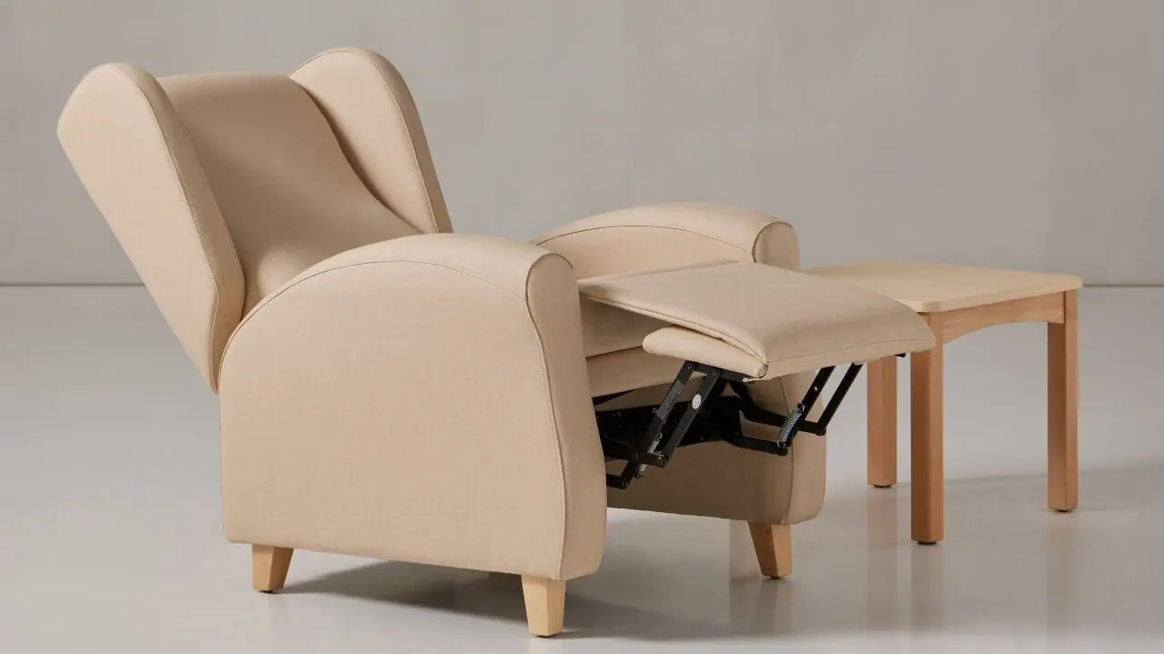 seniorcare-megan-reclining-armchair-01-2
