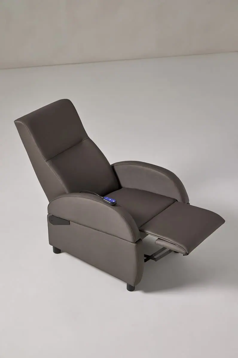 seniorcare-nepal-reclining-armchair-01