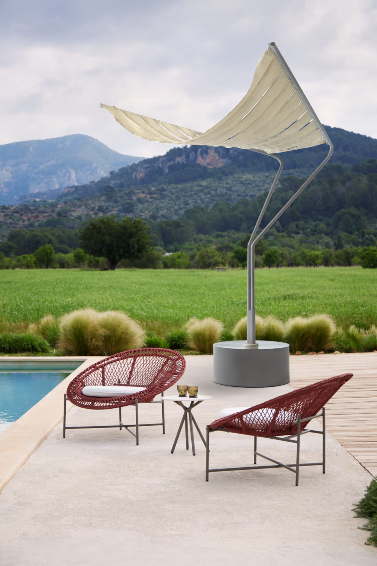 zavotti-lucia-loungue-chair-01