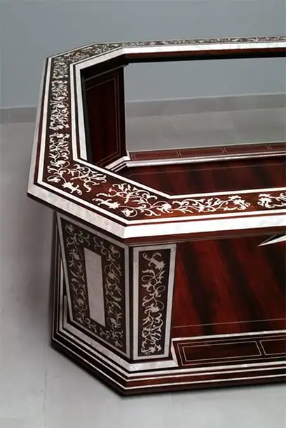 artesania-molero-ref-1920e-detail-centre-table