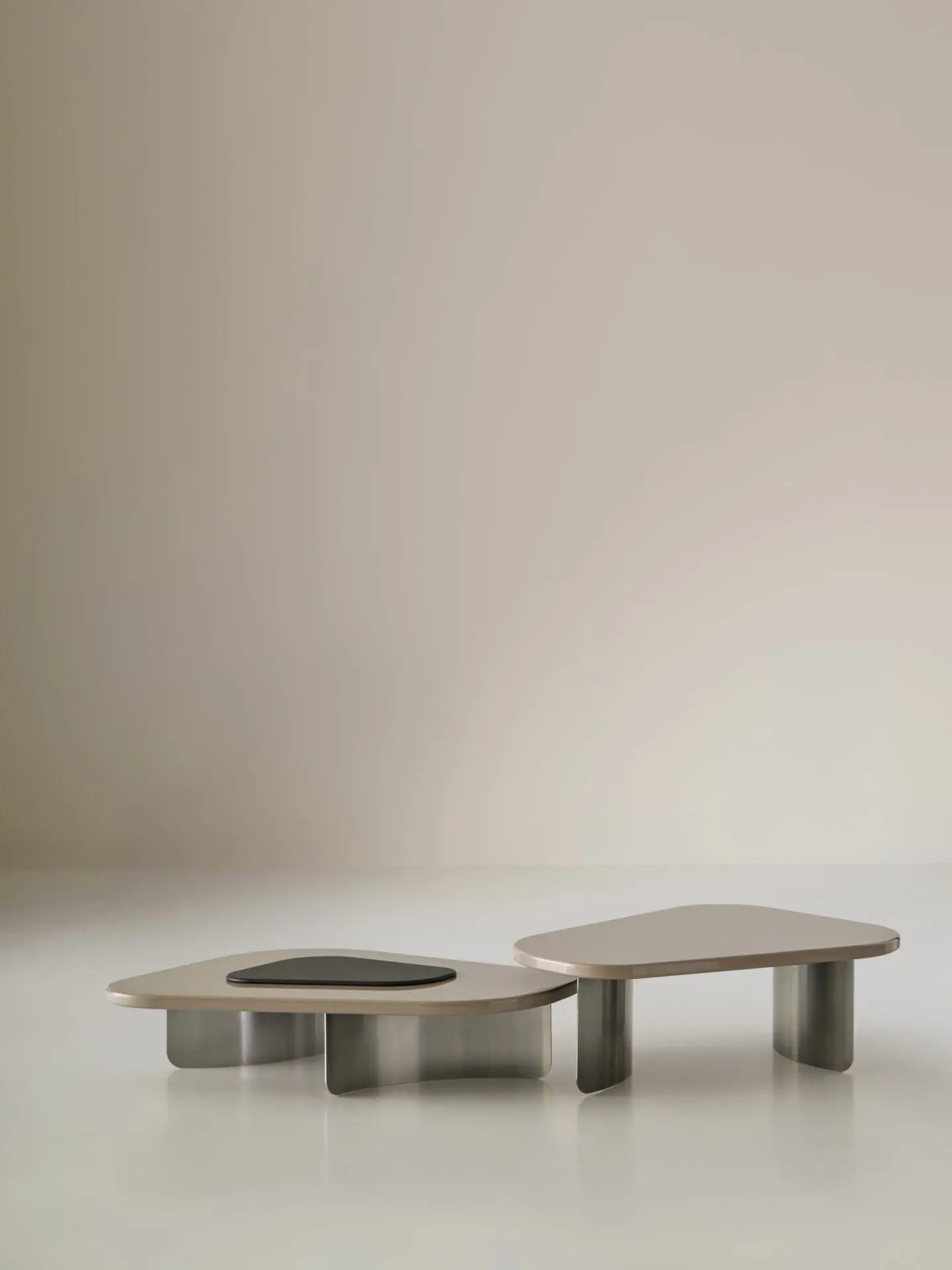 alexandra-onda-coffee-tables-01