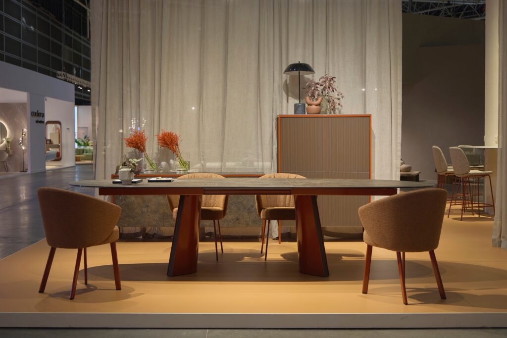 Table en céramique technique  TUL, nouvelle option de piétement | MOBLIBERICA