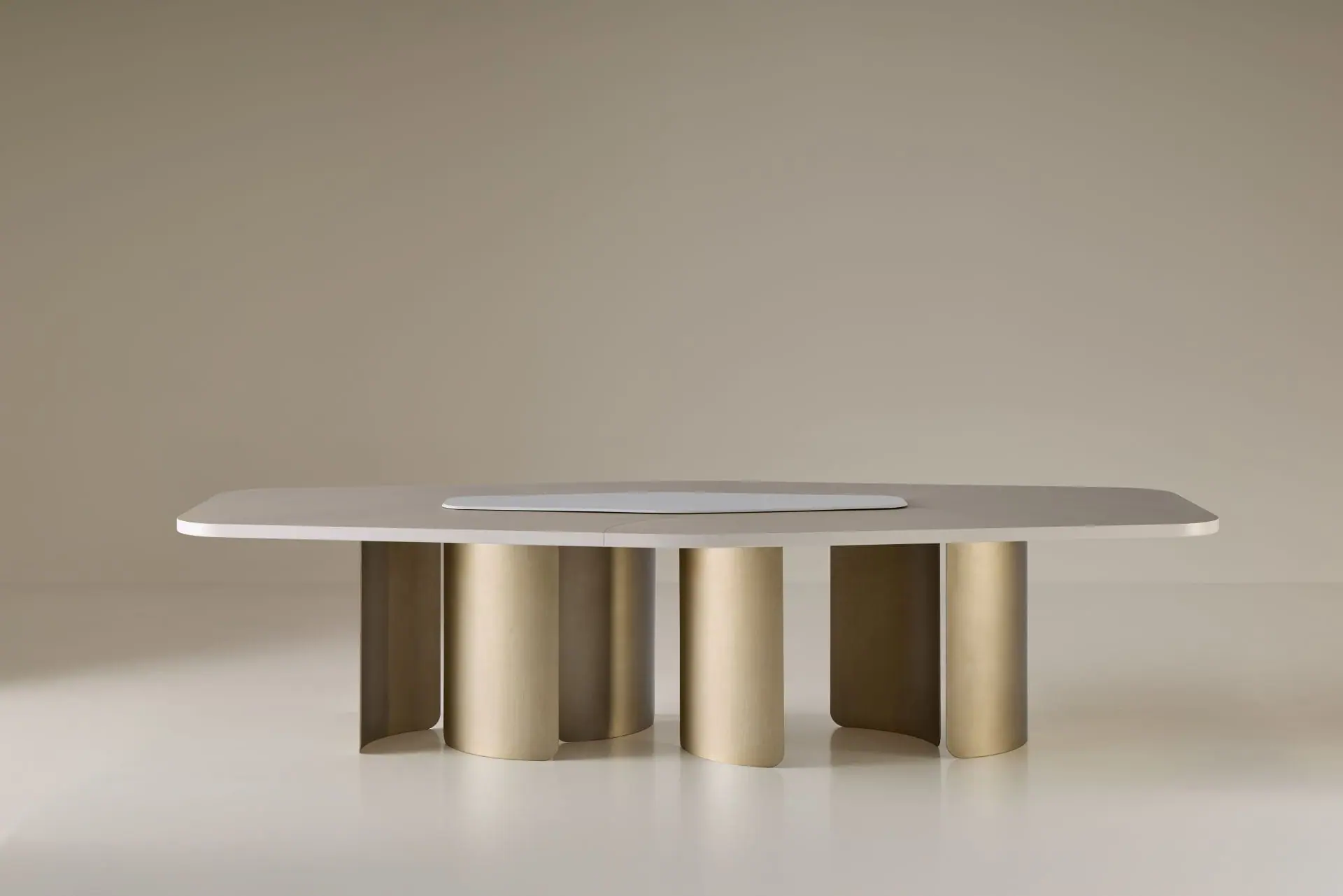 alexandra-onda-dining-table-01