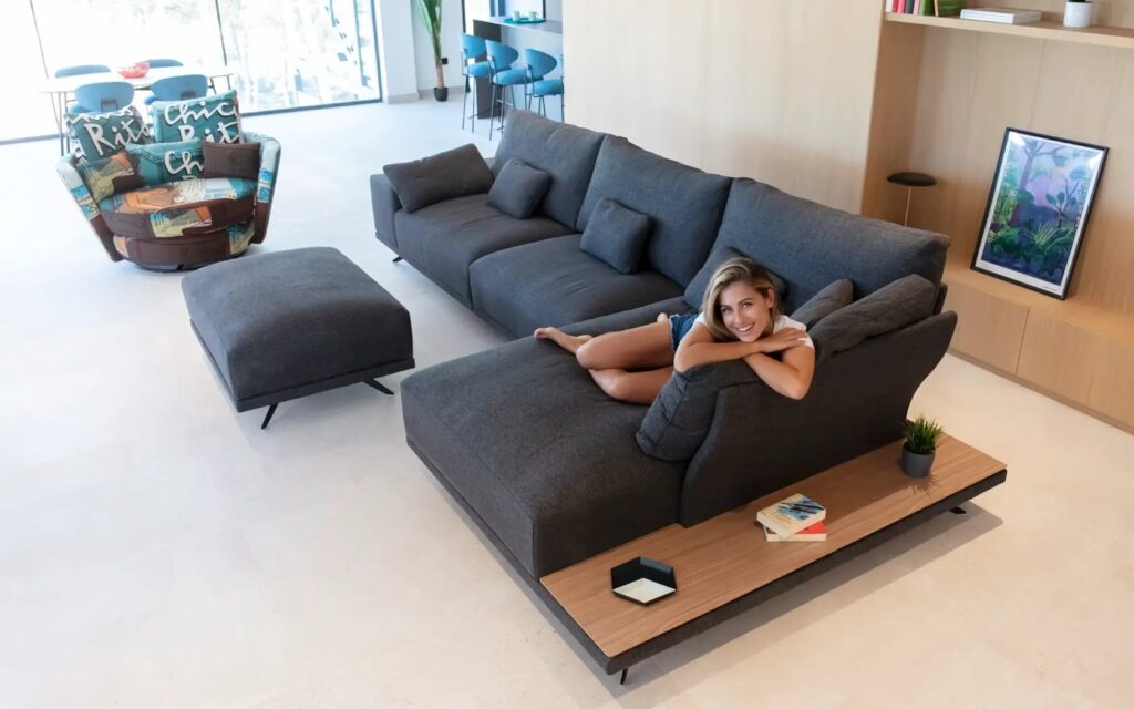 OASIS Sofa | Félix López Gil | FAMA