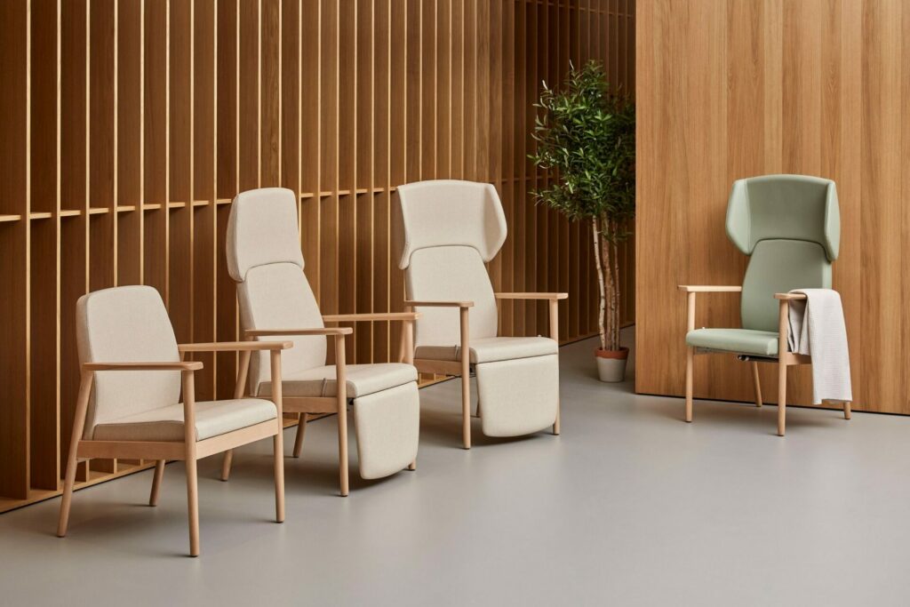 CALA Lounge Chair | Alegre Design | SENIORCARE