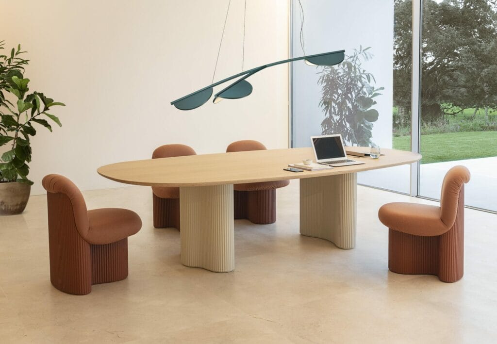BOLETE CONFERENCE Table | Patricia Urquiola | ANDREU WORLD