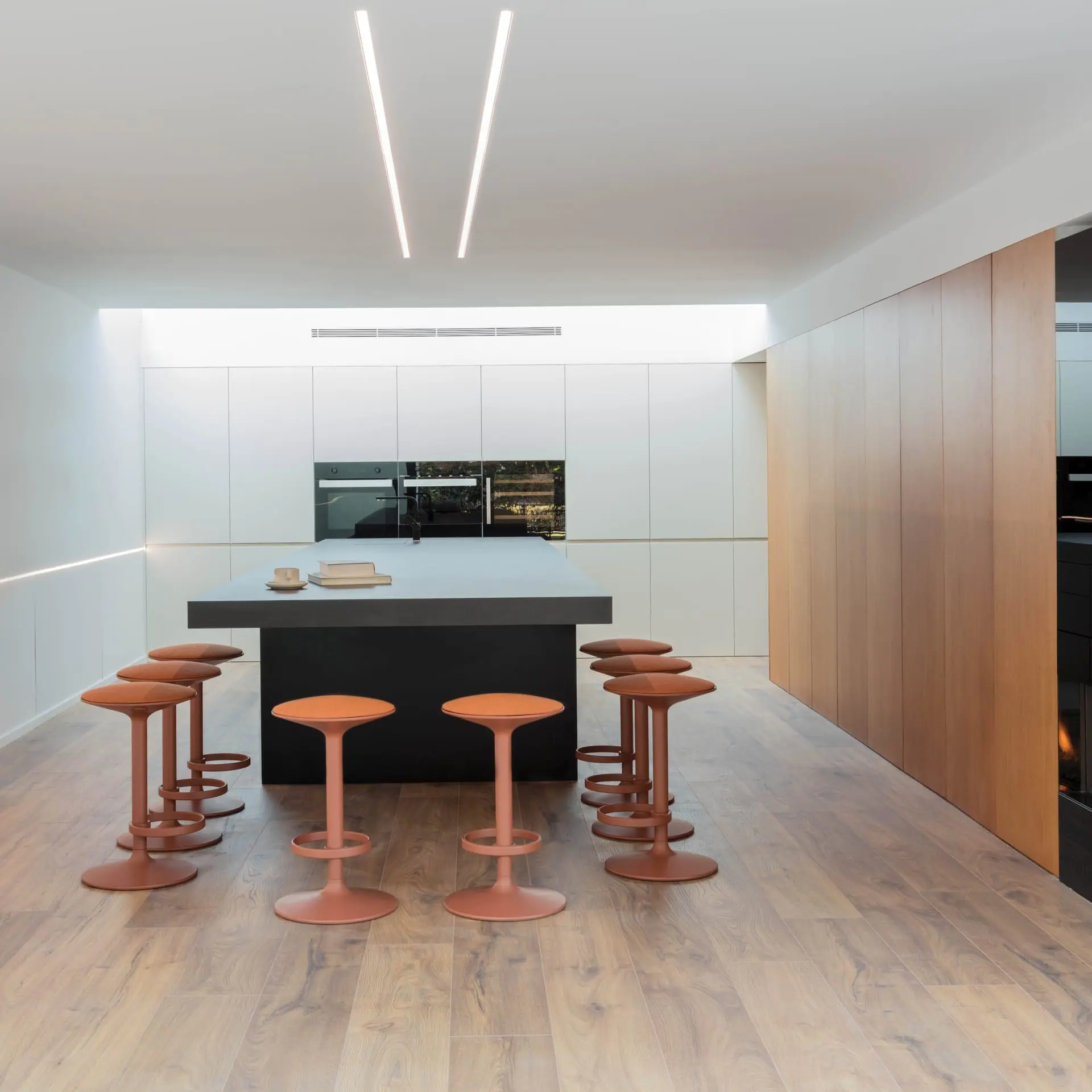 andreu-world-hula-stool04