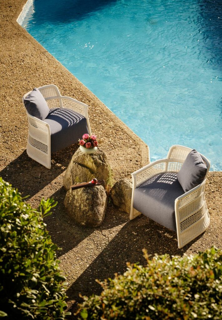 ESCALA Collection, Armchair | Fabio Novembre | POINT