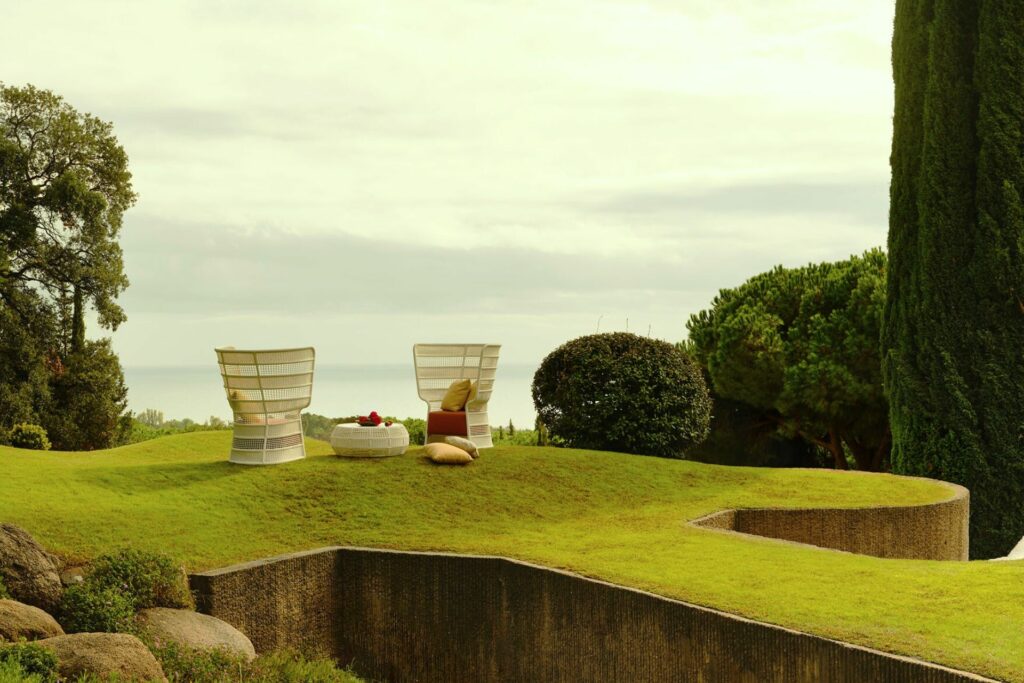 ESCALA High-back Lounge Chairs | Fabio Novembre | POINT