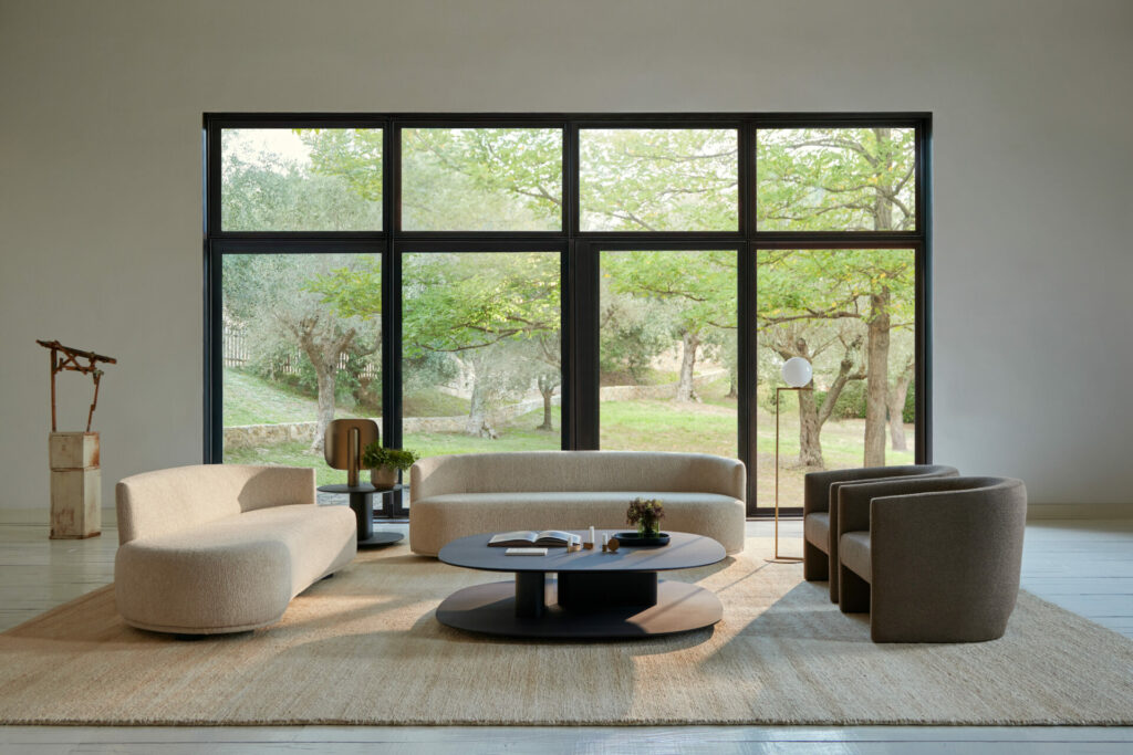 FLOW Sofas & Armchairs, SACHA Coffee Table | Mario Ruiz | JOQUER
